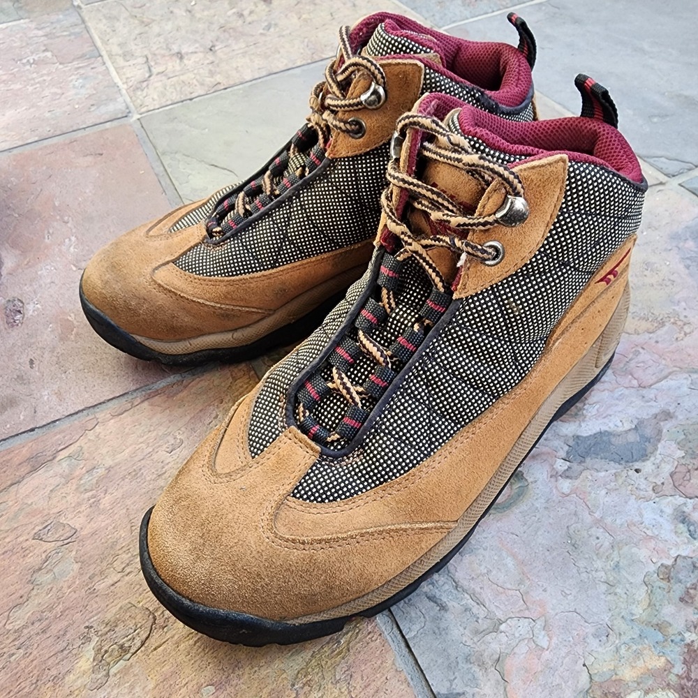Hi Tec Lady Latitude Hiking Boots Womens Size 8 Tan Suede Outdoor